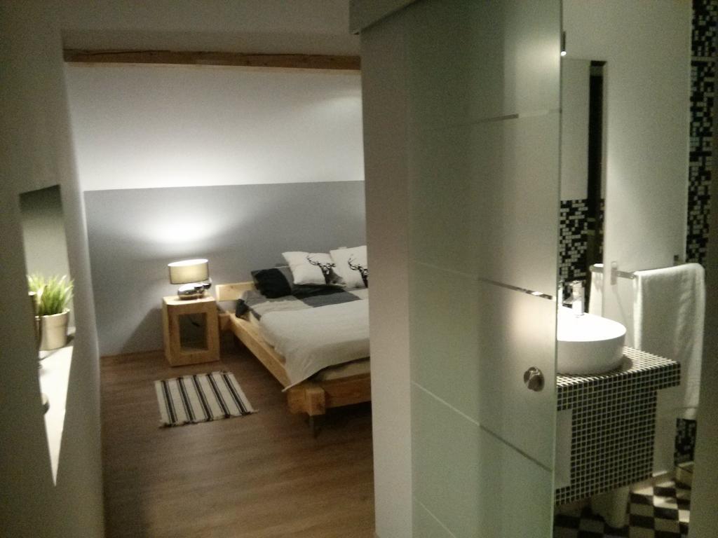 סקלה Villa Swiss חדר תמונה